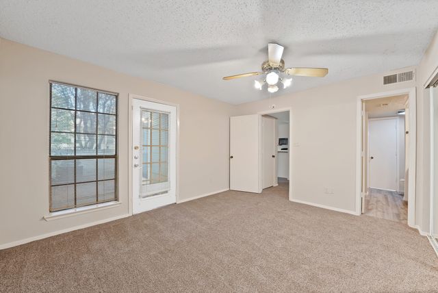 9621 Walnut Street 6106, Dallas, TX 75243