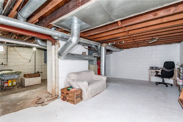 108 James Drive, Fairborn, OH 45324