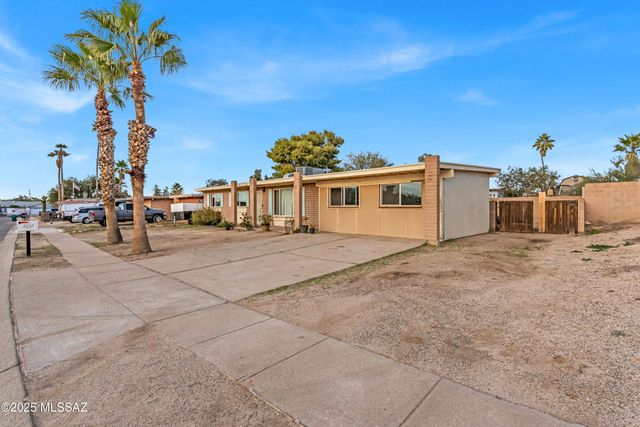 3520 W Northstar Drive, Tucson, AZ 85741