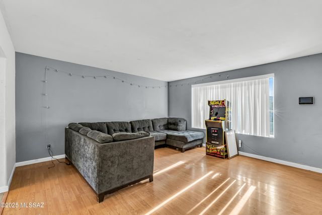 3520 W Northstar Drive, Tucson, AZ 85741