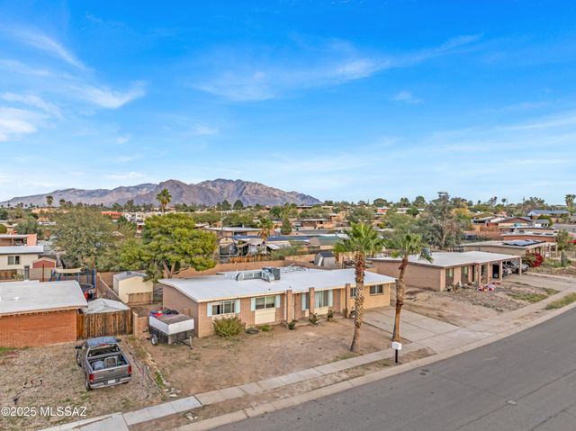 3520 W Northstar Drive, Tucson, AZ 85741