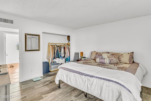 3520 W Northstar Drive, Tucson, AZ 85741