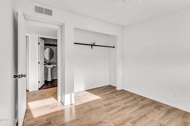 3520 W Northstar Drive, Tucson, AZ 85741