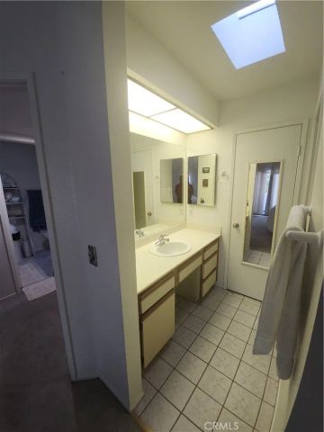 203 Park Shadow, Baldwin Park, CA 91706