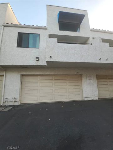 203 Park Shadow, Baldwin Park, CA 91706