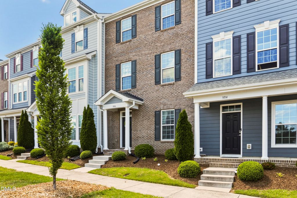 5916 Giddings Street, Raleigh, NC 27616