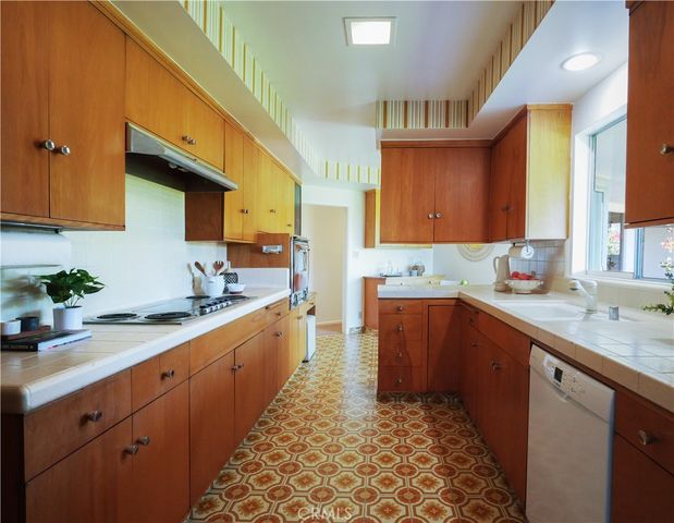 1209 Granvia Altamira, Palos Verdes Estates, CA 90274