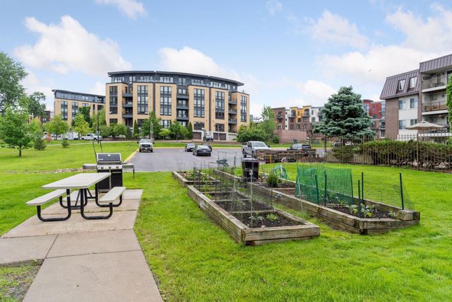 4860 Park Commons Drive 205, Saint Louis Park, MN 55416