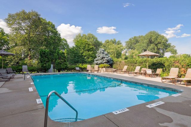 4860 Park Commons Drive 205, Saint Louis Park, MN 55416