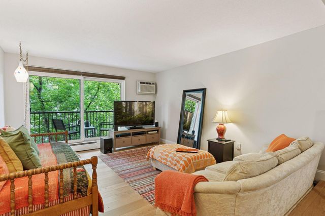 4860 Park Commons Drive 205, Saint Louis Park, MN 55416