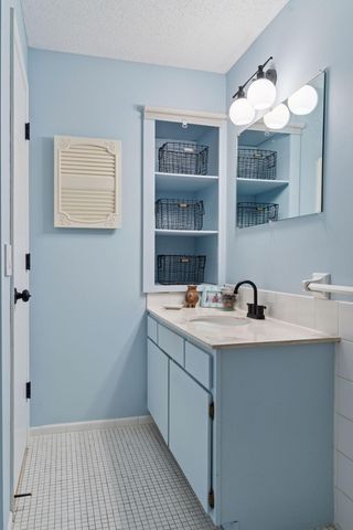 4860 Park Commons Drive 205, Saint Louis Park, MN 55416