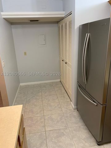 702 Sunny Pine Way A1, Green Acres, FL 33415