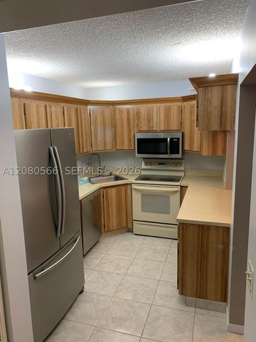 702 Sunny Pine Way A1, Green Acres, FL 33415