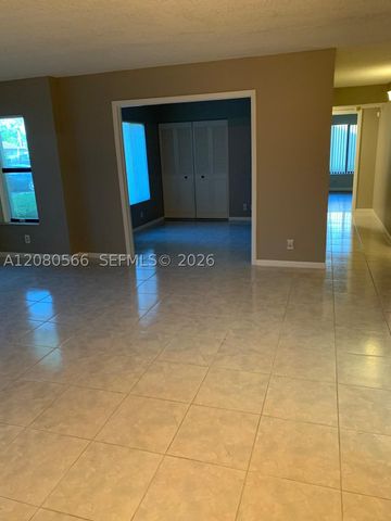 702 Sunny Pine Way A1, Green Acres, FL 33415