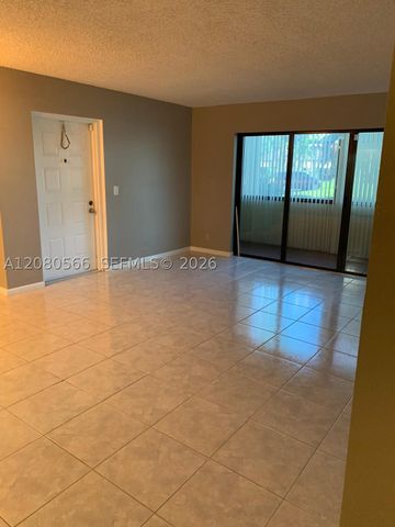 702 Sunny Pine Way A1, Green Acres, FL 33415