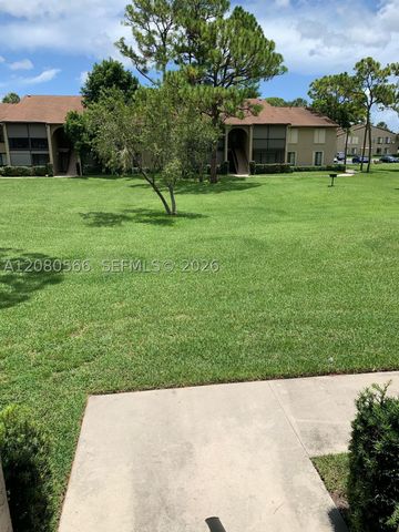 702 Sunny Pine Way A1, Green Acres, FL 33415