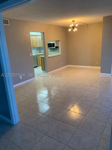 702 Sunny Pine Way A1, Green Acres, FL 33415