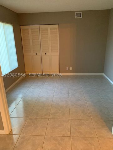 702 Sunny Pine Way A1, Green Acres, FL 33415