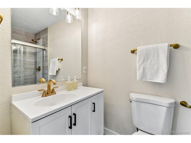 8903 S Balsam St, Littleton, CO 80128
