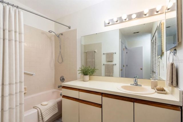 212 W SABAL PALM PLACE 212, Longwood, FL 32779