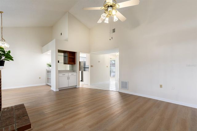 212 W SABAL PALM PLACE 212, Longwood, FL 32779