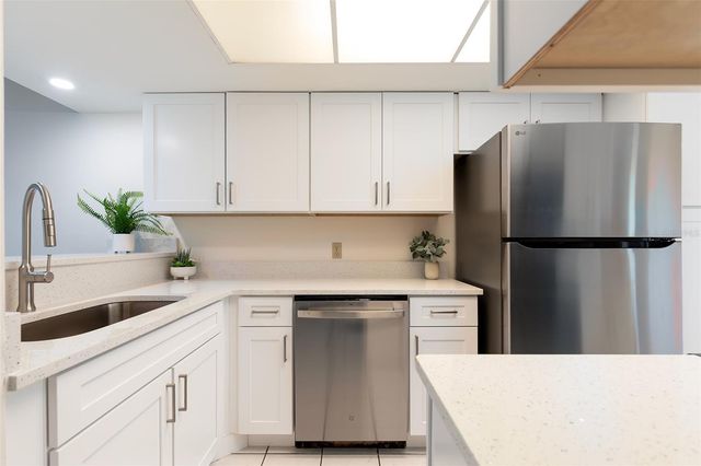 212 W SABAL PALM PLACE 212, Longwood, FL 32779