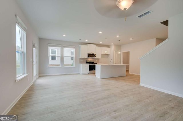 201 Abbotts Crossing Circle, Conyers, GA 30094