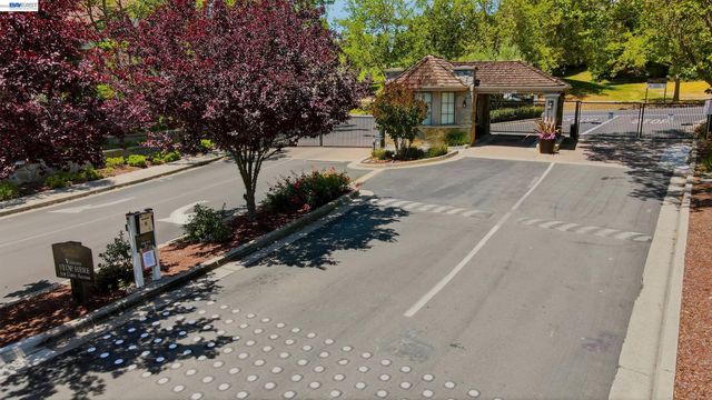 410 Canyon Woods Place C, San Ramon, CA 94582