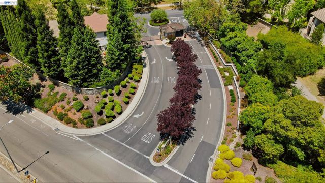 410 Canyon Woods Place C, San Ramon, CA 94582