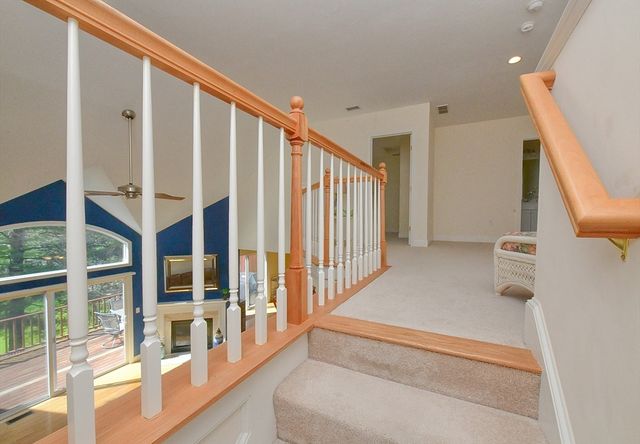 2 Candleberry Ct 2, Bourne, MA 02532