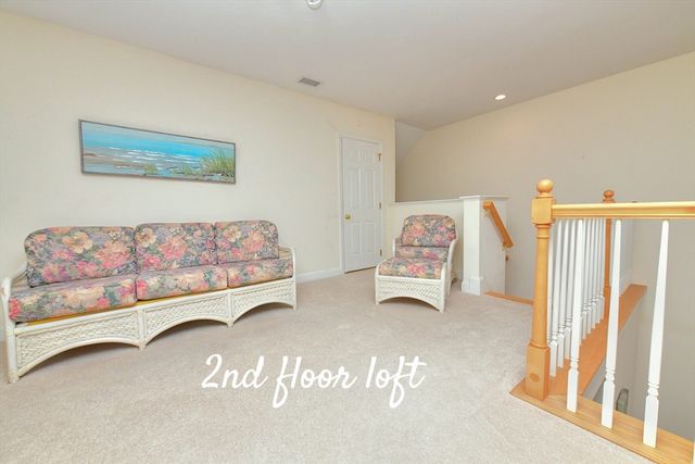 2 Candleberry Ct 2, Bourne, MA 02532