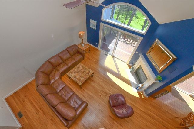 2 Candleberry Ct 2, Bourne, MA 02532