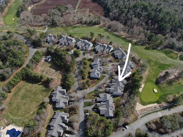 2 Candleberry Ct 2, Bourne, MA 02532