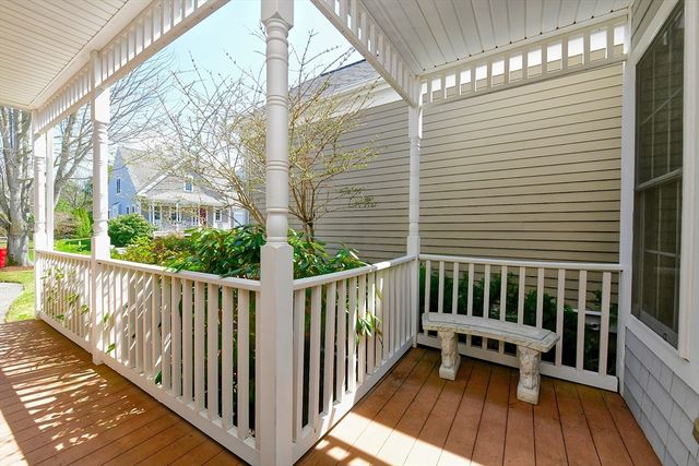 2 Candleberry Ct 2, Bourne, MA 02532