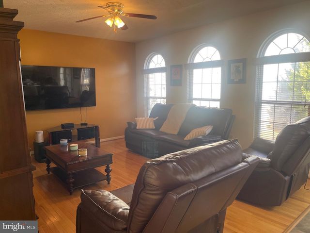 4309 EAGLE TRACE CT, Waldorf, MD 20602