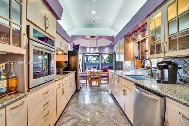 10026 NW 52nd Terrace, Doral, FL 33178