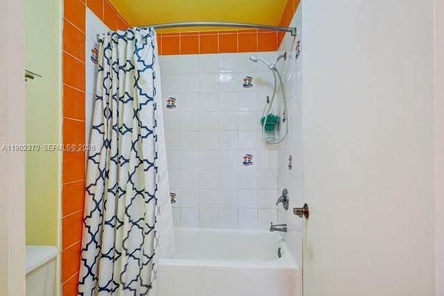 10026 NW 52nd Terrace, Doral, FL 33178