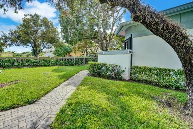 10026 NW 52nd Terrace, Doral, FL 33178