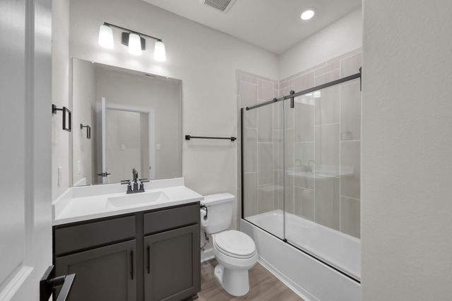 6294 Wedgewood Hills Drive, Conroe, TX 77304