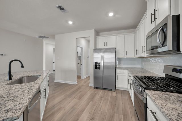 6294 Wedgewood Hills Drive, Conroe, TX 77304