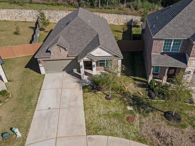 6294 Wedgewood Hills Drive, Conroe, TX 77304