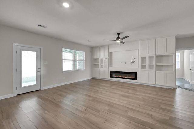 6294 Wedgewood Hills Drive, Conroe, TX 77304