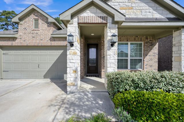 6294 Wedgewood Hills Drive, Conroe, TX 77304