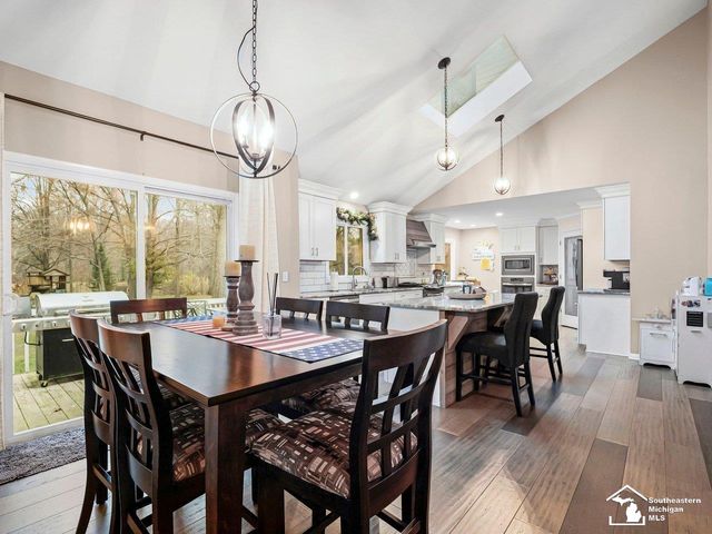 2194 W Dean Road, Temperance, MI 48182