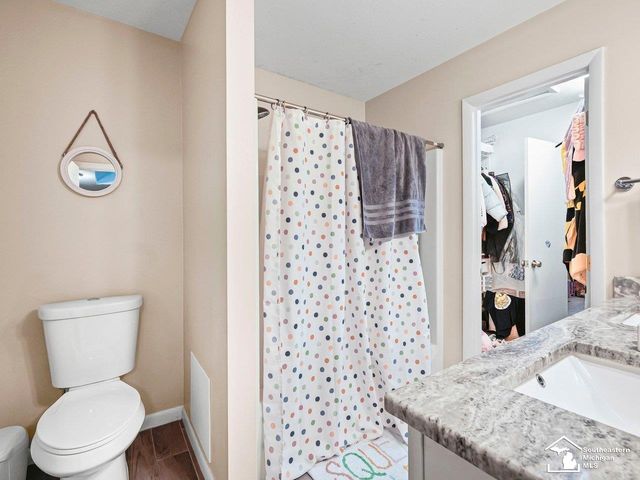 2194 W Dean Road, Temperance, MI 48182