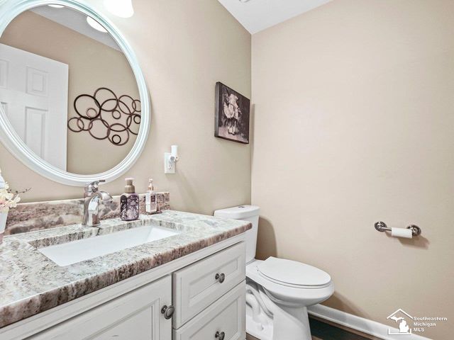 2194 W Dean Road, Temperance, MI 48182