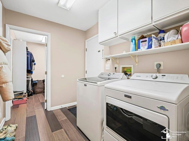 2194 W Dean Road, Temperance, MI 48182