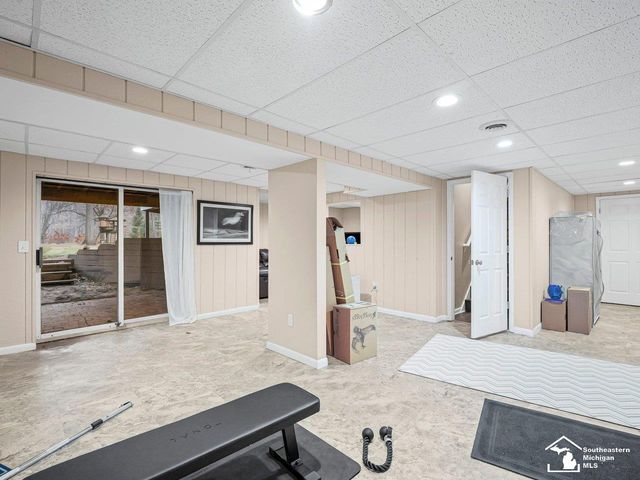 2194 W Dean Road, Temperance, MI 48182