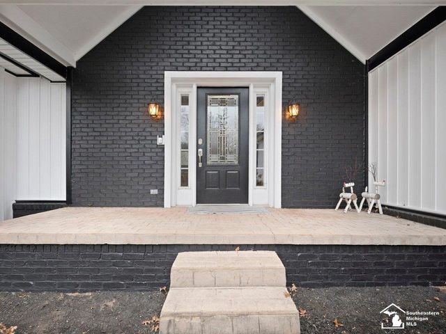 2194 W Dean Road, Temperance, MI 48182