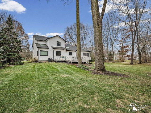 2194 W Dean Road, Temperance, MI 48182